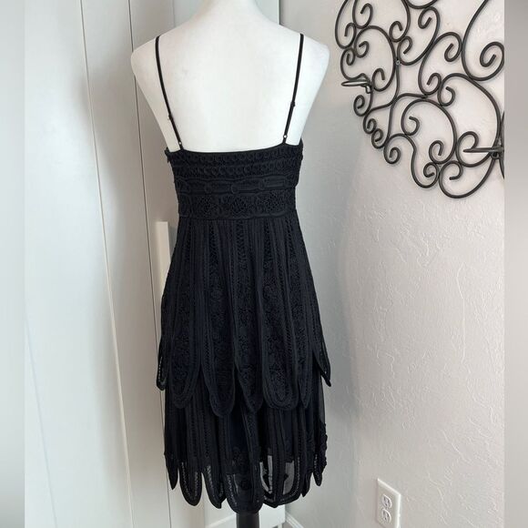 Cache Luxe Black Lace Tiered Cocktail Dress Size 2 - Picture 4 of 12